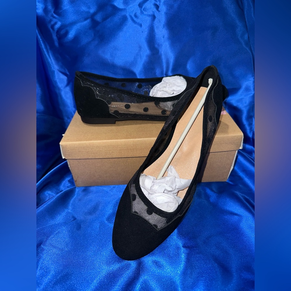 Brand New W/Box Black Flats